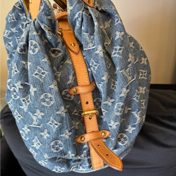 Louis Vuitton Blue Monogram Denim Bag - Picture 7 of 11